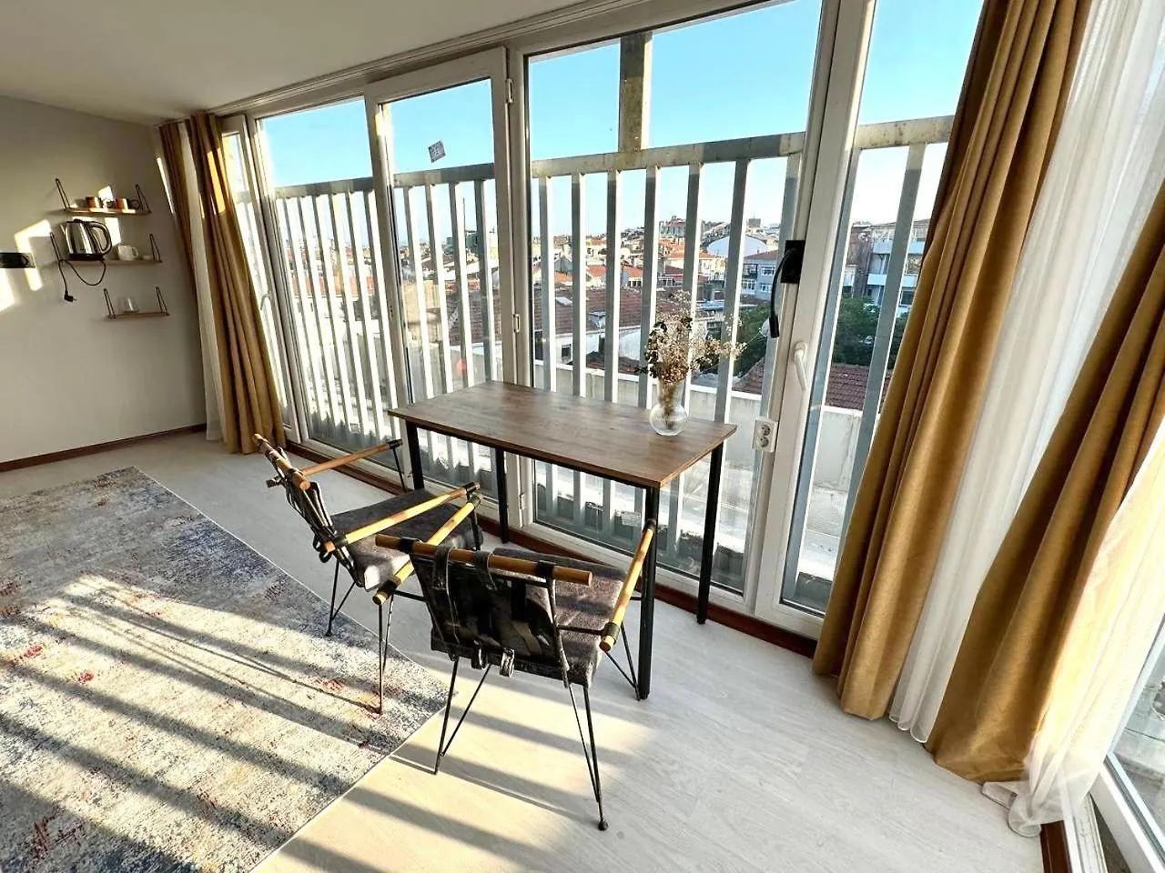 Apartment Double Studio With A Big Balcony And Nice View 51 Istanbul